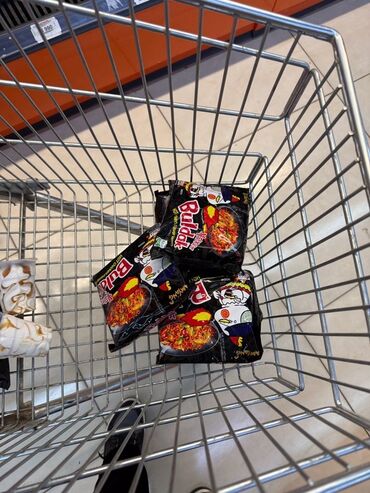 Другие продукты питания: Ищу работу от 700 сомов.(и выше) Мне 16