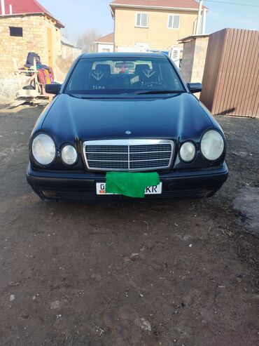 mercedes benz124: Mercedes-Benz : 2010 г., 2.4 л, Автомат, Бензин, Седан