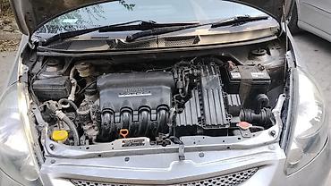 kia carneval: Honda Fit: 2003 г., 1.5 л, Автомат, Бензин, Хэтчбэк — 5