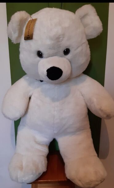 белый медведь игрушка: Продаю!!! Плюшевый медведь 85см. Белый,упругий, красивый. Бирка
