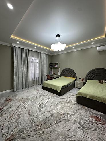 Продажа коттеджей и домов: 🚨 СРОЧНО ПРОДАЁТСЯ ДОМ! 🏙️ 6+ комнат — 360 м² 📍 Арча-Бешик (1 линия) — 11