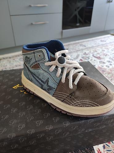 converse all star: Детские кроссовки/ботинки mid-cut - Размер: ориентировочно для — 2
