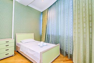 Günlük kirayə mənzillər: 2 otaqlı — 2