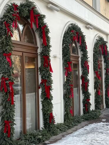 украшение для дворов и садов: Новогоднее оформление .Праздничное оформление витрин и интерьеров под