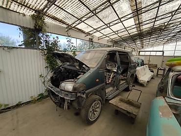 Унаа: Mitsubishi Delica: 1994 г., 2.4 л, Автомат, Бензин, Жол тандабас — 3