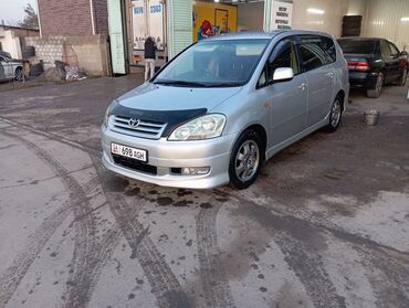 Toyota: Toyota Ipsum: 2003 г., 2.4 л, Автомат, Бензин, Минивэн