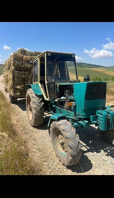 09 maşın: Kənd təsərrüfatı traktoru – sovet tipli 4x2 təkər düzümü, kabinalı — 9