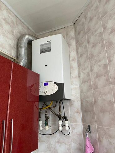 Uzunmüddətli kirayə mənzillər: 9-cü mikrorayon Bolmarta çatmamış sakit ərazidə yerləşən,13 — 9