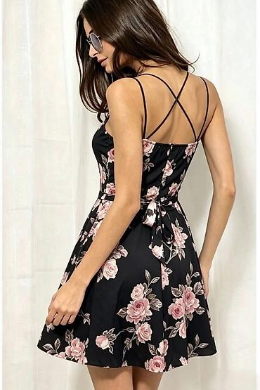 p. s nova kolekcija bih: Ženska letnja haljina na bretele sa floralnim printom - Krojj: mini — 5