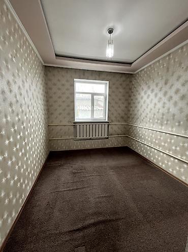 Продажа коттеджей и домов: Продается дом 4 комнат, 3 соток Есть свет, вода Отопление и — 4