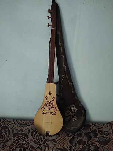 Комузы: Комуз из арчи, с чехлом, 3000, Токмок — 1