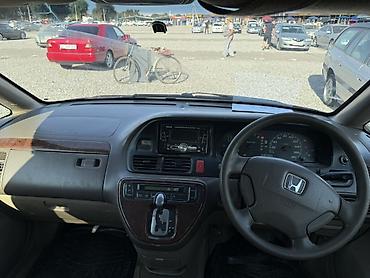 бампер surf: Honda Odyssey: 2000 г., 2.3 л, Автомат, Бензин, Универсал — 10