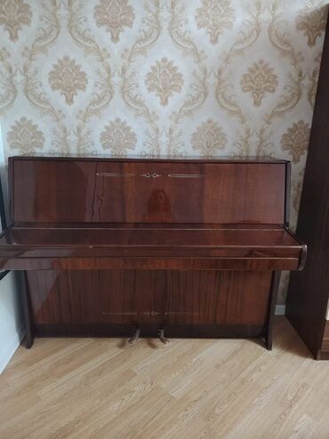 Saz: Piano, Akustik