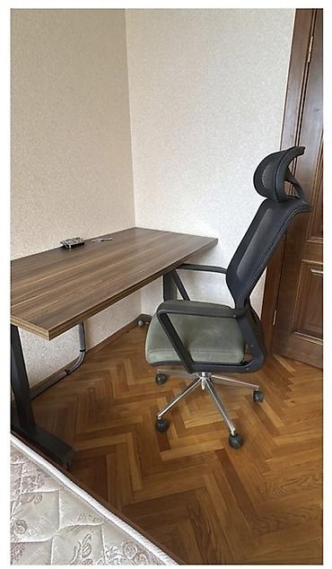 komputer desti: Erqonomik ofis kreslosu və iş masası - Rahatlıq üçün yüksək arxalı və — 2
