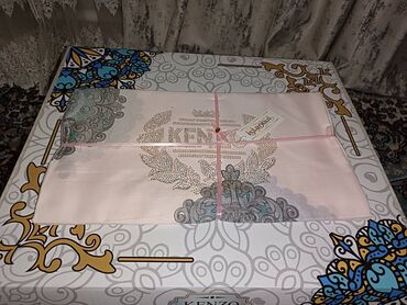 Комплекты постельного белья: Продам 2 постельных набора фирмы Kenzo. В один набор входит: 1 — 15