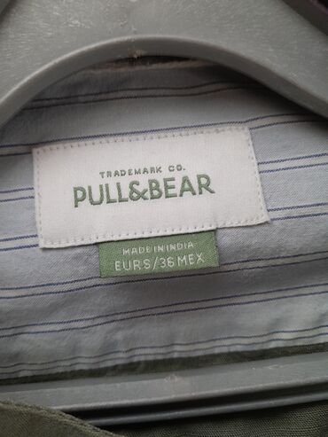 Köynəklər: Мужские рубашки,б/у. Размеpы указаны на фото ( S,L,M,XL). Есть еще — 3