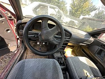 дамкрат авто: Toyota Corolla: 1990 г., Механика, Седан — 5