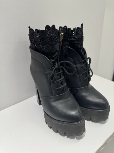 классическая обувь: Ботинки и ботильоны 35, цвет - Черный