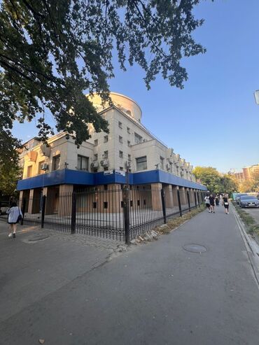 1 комнатная квартира на продажу: 4 комнаты, 100 м², Индивидуалка, 2 этаж, Евроремонт