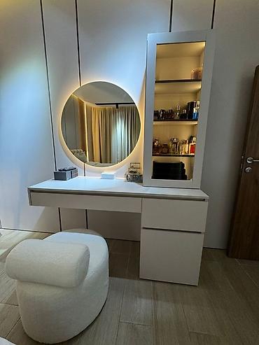 Masa və oturacaq dəstləri: Vizaj/kosmetik üçün işıqlandırmalı makiyaj masası dəsti - Dizayn — 9