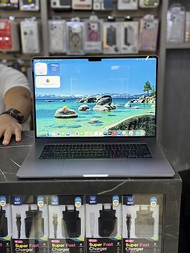 Для программирования, Б/у, Apple M3, ОЗУ, RAM: 8 ГБ, В рассрочку