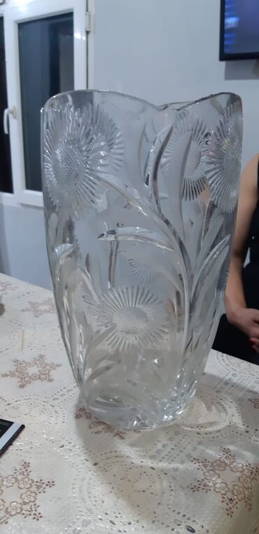 ваза стеклянная прозрачная высокая без узора: Одна ваза, Богемское стекло