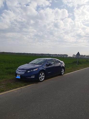 acar pult: Chevrolet Volt: 1.4 l | 2013 il 277000 km Sedan — 6