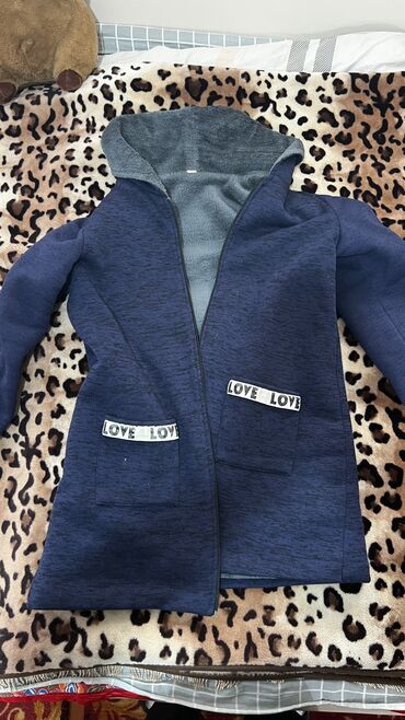 Куртки: Куртки каждая по 300 — 11