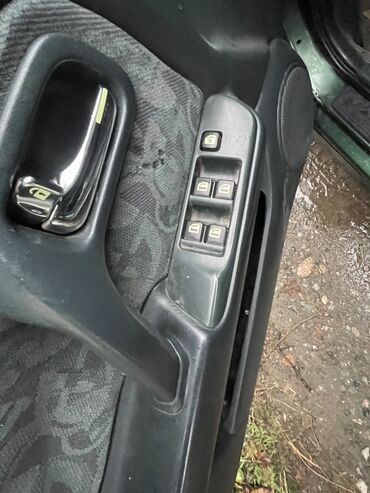 Nissan: Nissan Primera: 1999 г., 2 л, Механика, Бензин, Седан — 11