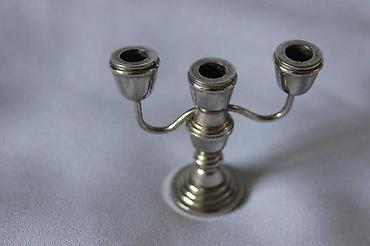box: STARI MALI METALNI SVEĆNJAK | Stari mali metalni svećnjak, visine — 2