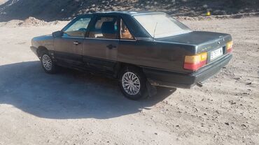 Audi: Audi 100: 1986 г., 1.8 л, Механика, Бензин, Седан