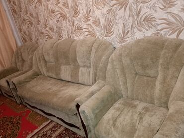 divan krovat: İşlənmiş, Klassik divan, 2 kreslo, Bazasız, Açılan