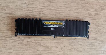 4gb ddr3 notebook ram: Operativ yaddaş (RAM) Corsair, 8 GB, 2666 Mhz, DDR4, PC üçün, İşlənmiş