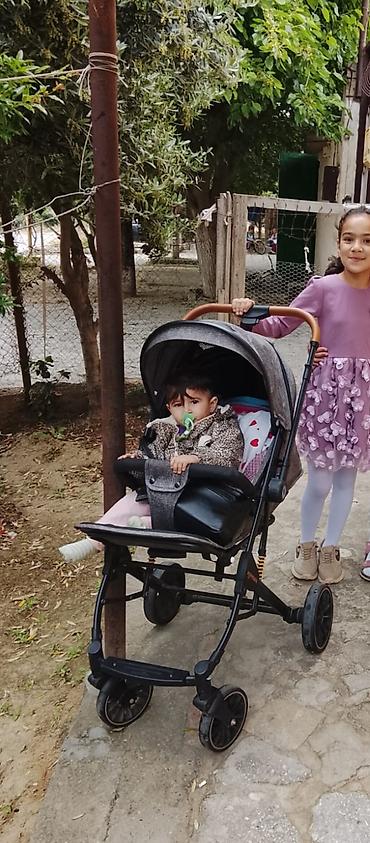 Uşaq arabası – yüngül və rahat gəzinti modeli - Rəng: tünd boz/qara