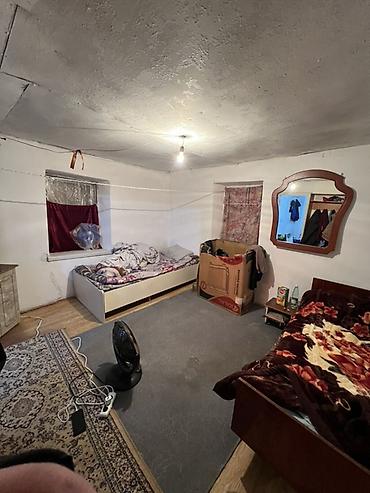 Продажа времянок: Продается дом/участок (времянка) в районе Аламединского рынка, по — 5