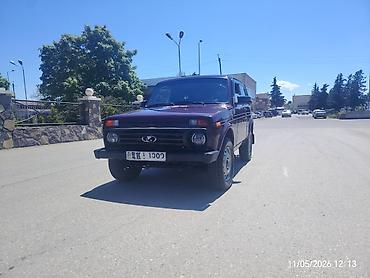 m50 i moti: VAZ (LADA) 4x4 Niva: 1.7 l | 2000 il 10000 km Universal — 1