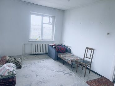 сдаю в аренду помешение: Однокомнатная квартира/комната с большим окном и центральным