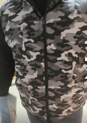 Другая мужская одежда: Новинка!!! Двухсторонний спортивный мужской жилет.Осень/зима. Размеры — 13