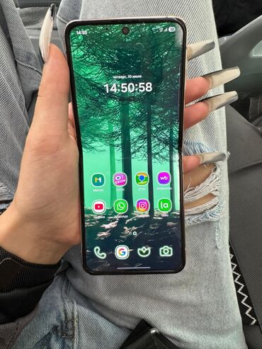 корея телефоны: Samsung Galaxy Z Flip 4, Б/у, 256 ГБ, цвет - Бежевый, 1 SIM, eSIM