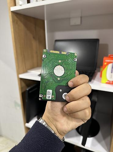 hard disk 160gb: Daxili Sərt disk (HDD) Hitachi, < 120 GB, 5400 RPM, 2.5", Yeni — 2