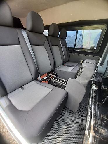 ford yuk: Mikroavtobus üçün 4 yerlik arxa oturacaq dəsti - Konfiqurasiya: 2+2 — 2