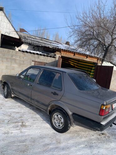 терано 1: Volkswagen Jetta: 1986 г., 1.8 л, Механика, Бензин, Хэтчбэк