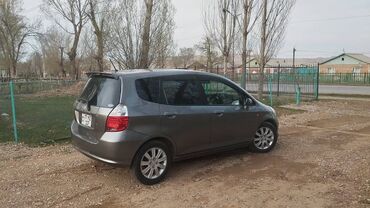 Honda: Honda Fit: 2005 г., 1.3 л, Вариатор, Бензин, Хэтчбэк