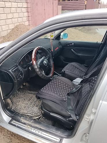 Volkswagen: Volkswagen Golf: 2000 г., 2 л, Механика, Хэтчбэк — 10