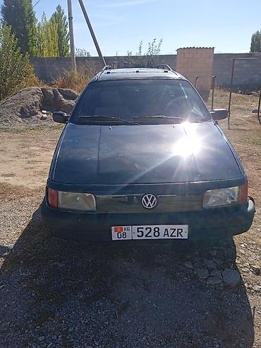 Volkswagen Passat: 1990 г., 1.8 л, Механика, Бензин, Универсал