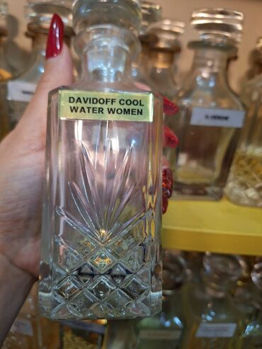 Ətriyyat: Ətirlərin satışı — 10