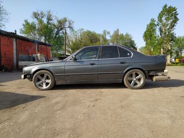 bmv 525: BMW 5 series: 1990 г., 2.5 л, Механика, Бензин, Седан