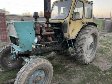 Тракторы ЮМЗ: Трактор ЮМЗ-6 цена договорная все работает, скоростя переключает без — 1