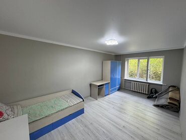 Продажа квартир: 1 комната, 32 м², Хрущевка, 1 этаж, Косметический ремонт