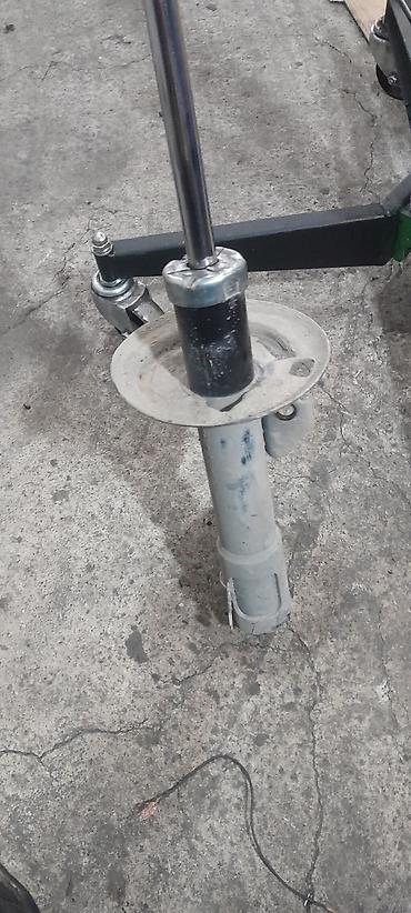 Podveska, xodovoy hissələri: Tayota aqua 2 eded qabag amartizator Tam islekdi — 6